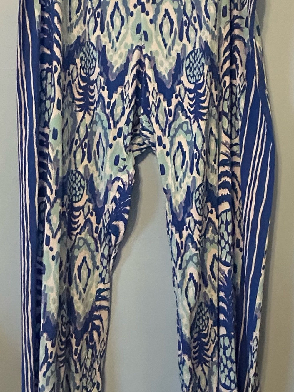 Lilly Pulitzer Blue & Cream Printed Relaxed Leggings
